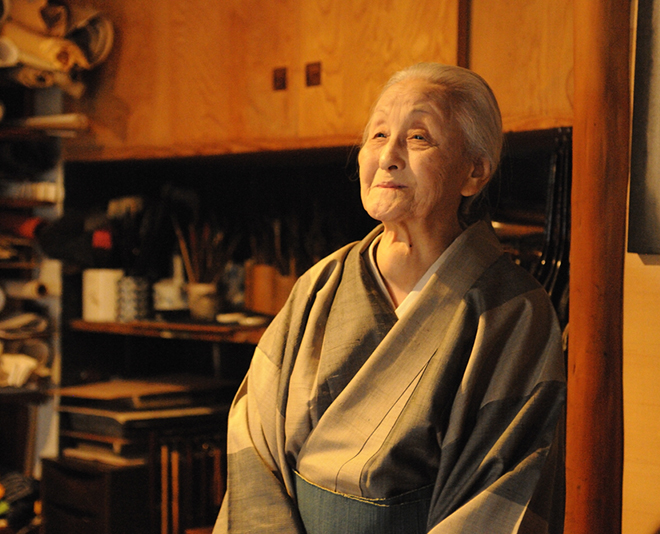 篠田 桃紅の人物写真